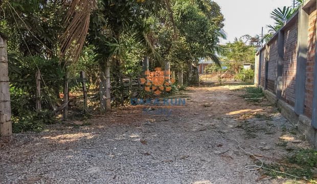 Urgent Sale Land near Svay Dangkum-Siem Reap